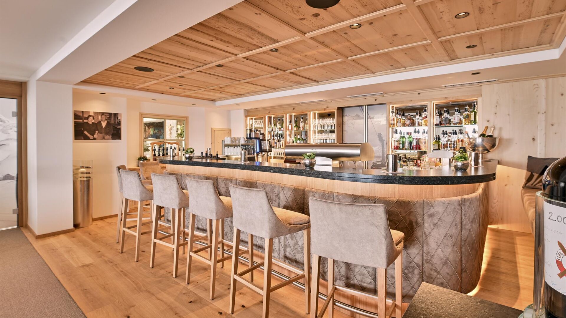 Bar 1