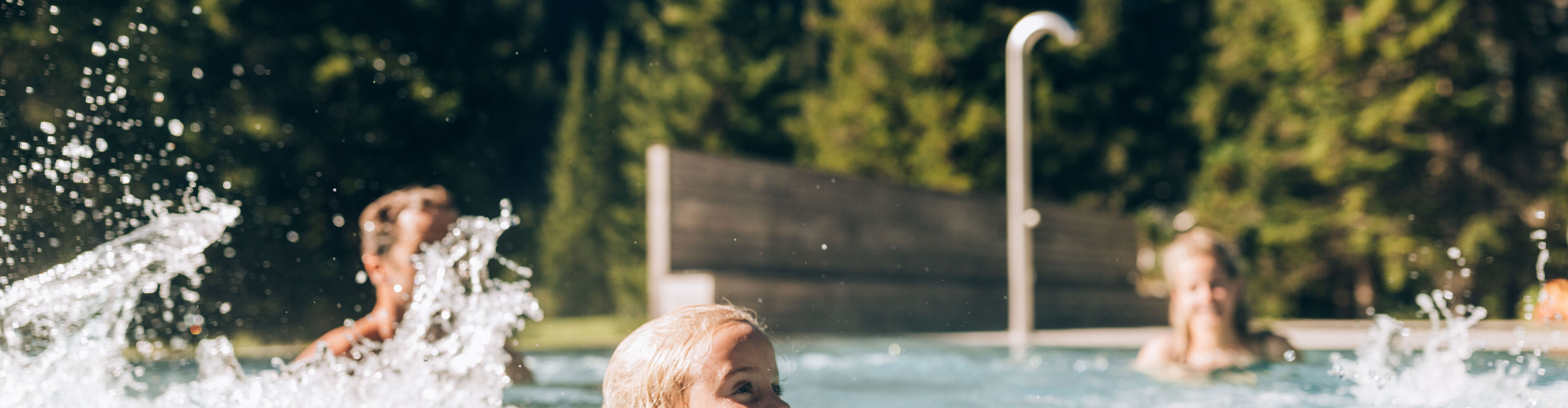 Walschwimmbad_LZTG_by_Daniel_Zangerl_WEB_41