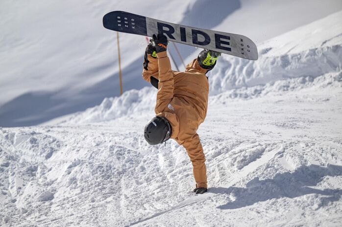 Snowboarder