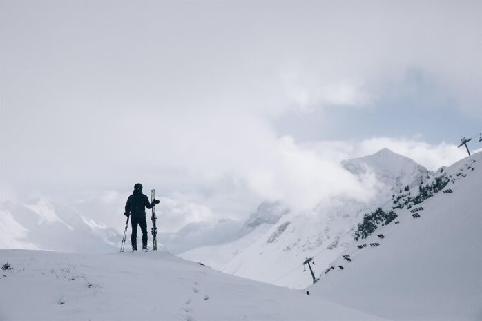 Lech, Zuers Winter by West