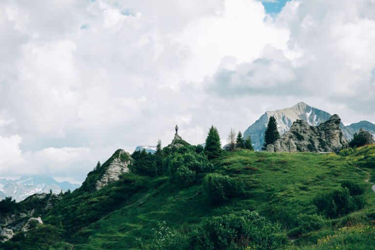 wandern-vorarlberg-gipslöcher